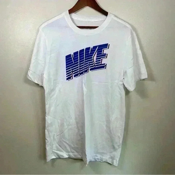 Men’s Nike Graphic Tee Shirt - Picture 1 of 4